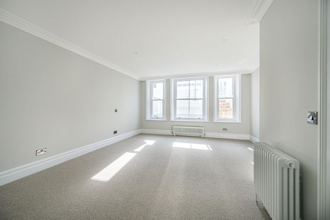 Flat for sale in Howard Square, Seafront, Eastbourne