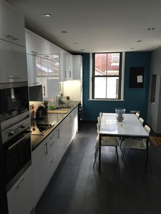 Cavendish Place, Newcastle Upon Tyne photo 4