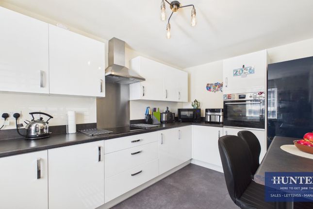 82, Turnberry Drive, Hebburn photo 4