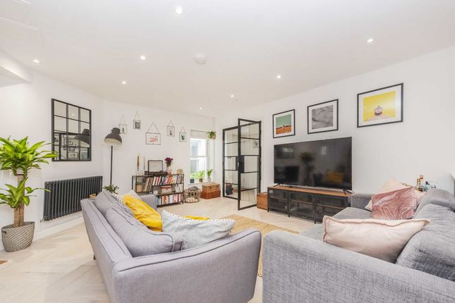 Thumbnail Terraced house to rent in Seely Road, London
