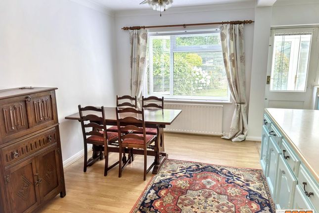 9, St. Leonards Avenue, Hayling Island photo 5