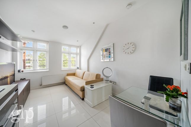 Studio for sale in Albany House, Judd Street, Bloomsbury