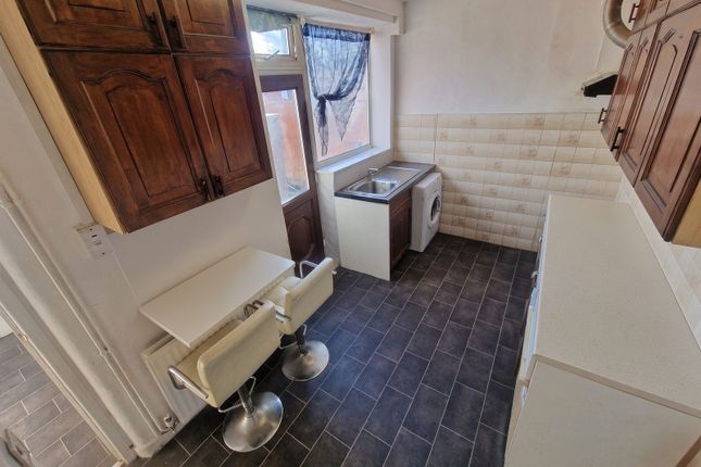 5 Swainson Road, Leicester photo 4