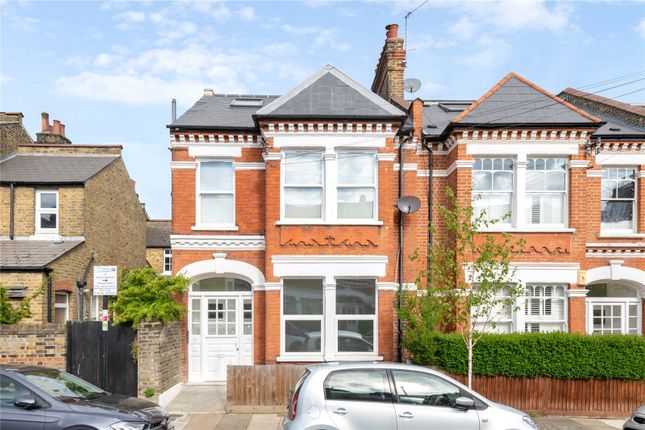 Thumbnail Flat to rent in Netherfield Road, London
