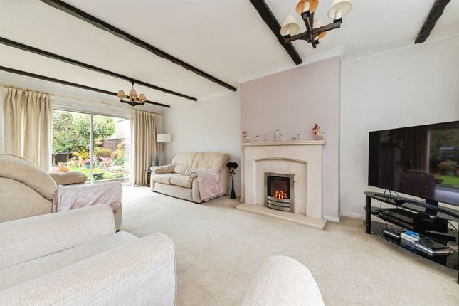 8, Wellington Road, Stevenage photo 3