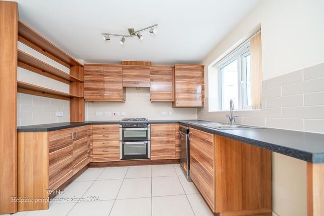 21, Lakeside Boulevard, Cannock photo 2
