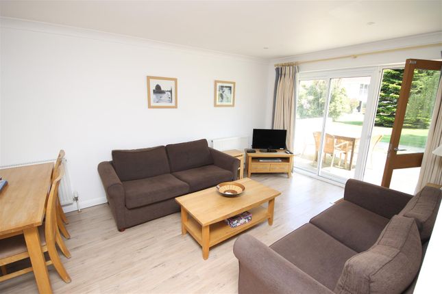 Cape A8, West Bay Cottages, Halletts Shute, Yarmouth photo 3