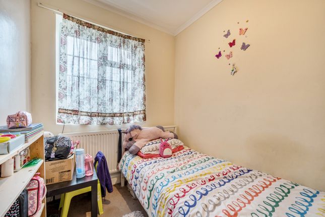 Flat 1, Barons Court,, Church Lane, London photo 4