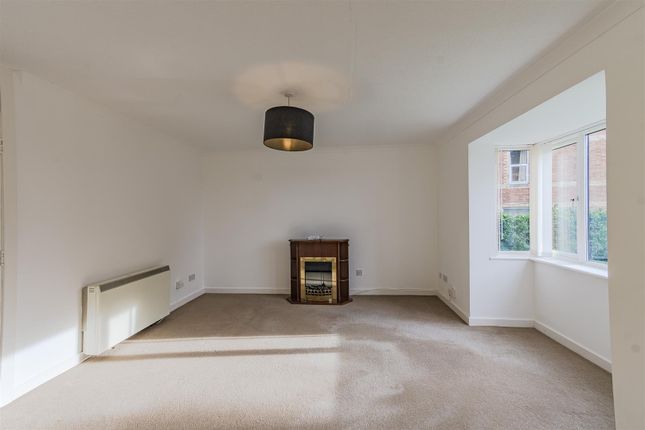 Flat 15, Park Road, Barry photo 3