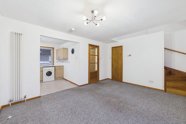28, Muirfield Place, Kilwinning photo 2