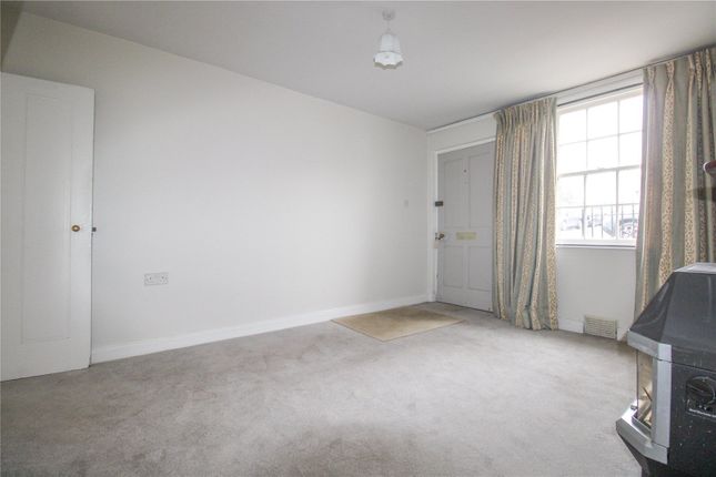 3, Alma Street, Wiltshire photo 4