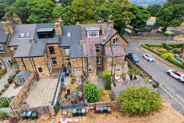 14, Hall Road, Bradford photo 2