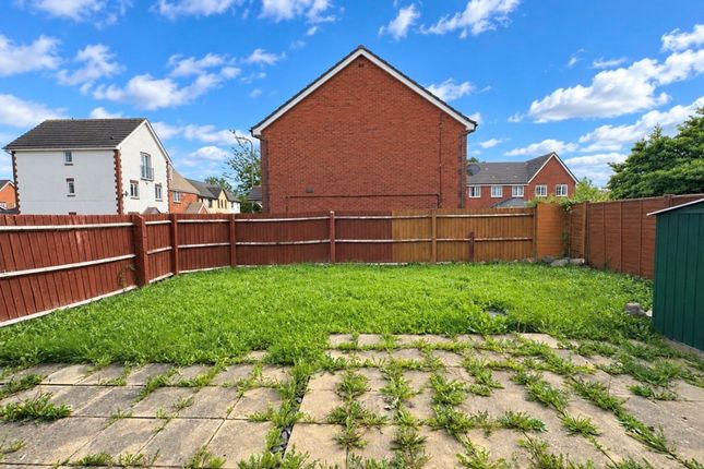 1 Longtown Grove, Newport photo 4