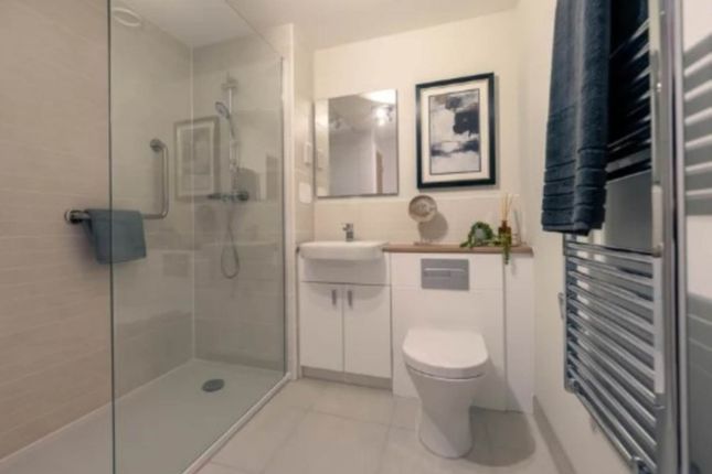 Flat for sale in Goring Street, Goring-By-Sea, Worthing