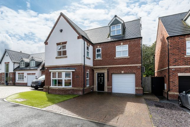 Detached house for sale in Carriage Close, Nottingham