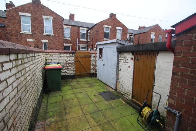 Shared accommodation to rent in Oxheys Street, Preston