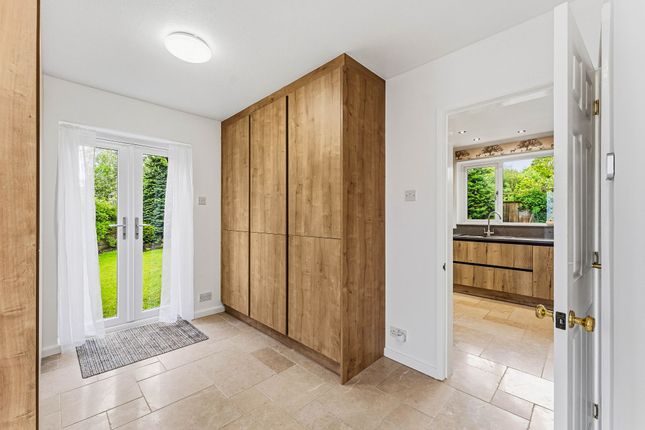 21 Birchfield, Bolton photo 4