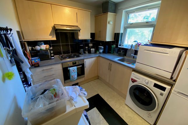 26, Stevenage photo 4