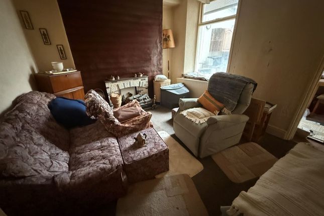 54 Sherwood Street, Tonypandy photo 3