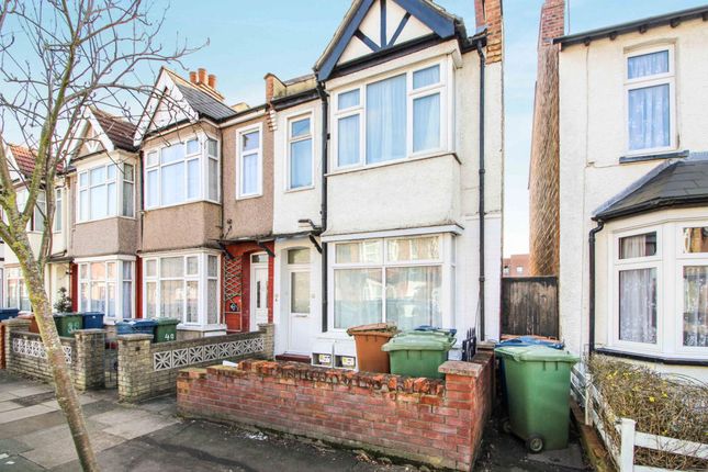 Thumbnail Maisonette for sale in Gordon Road, Harrow