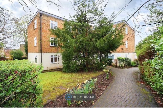 Thumbnail Flat to rent in Willowmead Close, Ealing