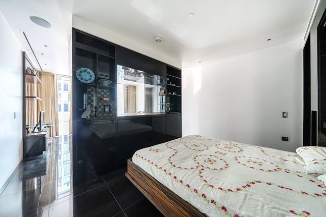 Flat 1403, 5, Moor Lane, London photo 4