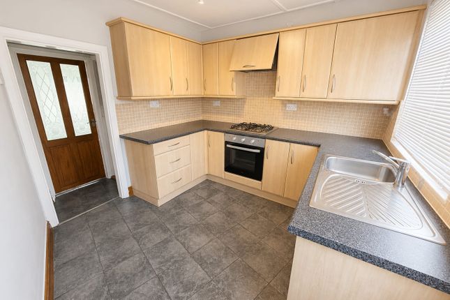 21, KETTERING photo 4