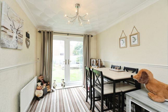 31, Aysgarth Avenue, Cheshire photo 4