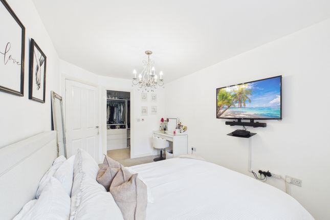 1 Wellsbourne House, High Wycombe photo 4