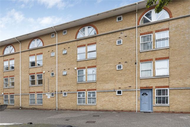 Thumbnail Flat to rent in Greenwich Quay, Deptford