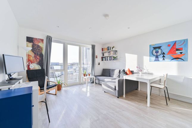 Thumbnail Flat to rent in Cobden Walk, Peckham, London