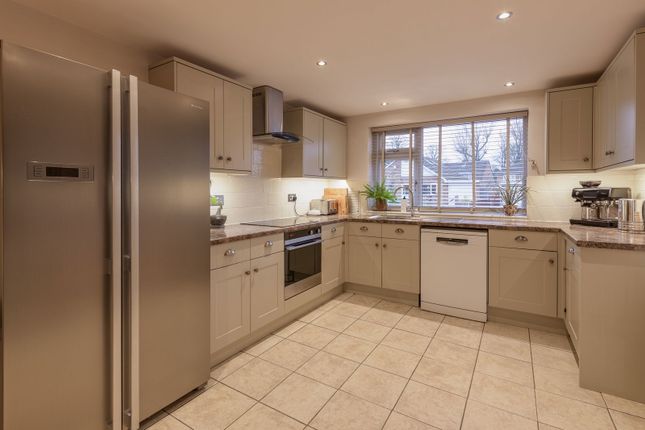 4-bed house on 5, Arnhem Drive, Grantham, £395,000