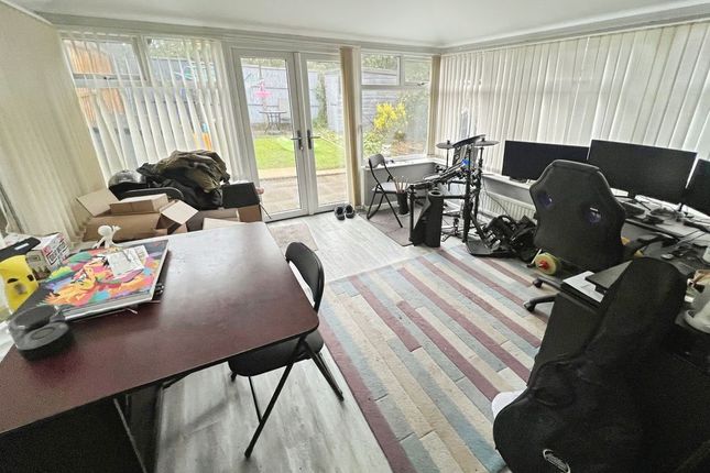 Wrenbury Drive, Bolton photo 4