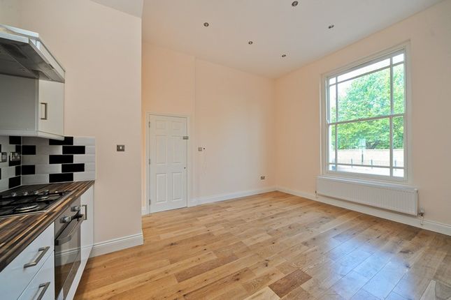 Thumbnail Flat to rent in East India Dock Road, Limehouse