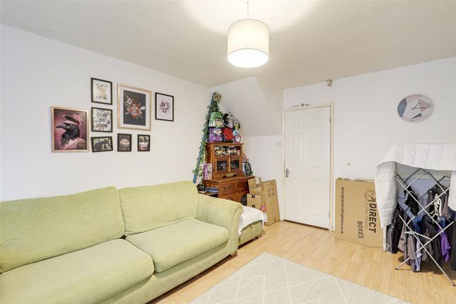 39 Mickledon Close, Nottingham photo 3