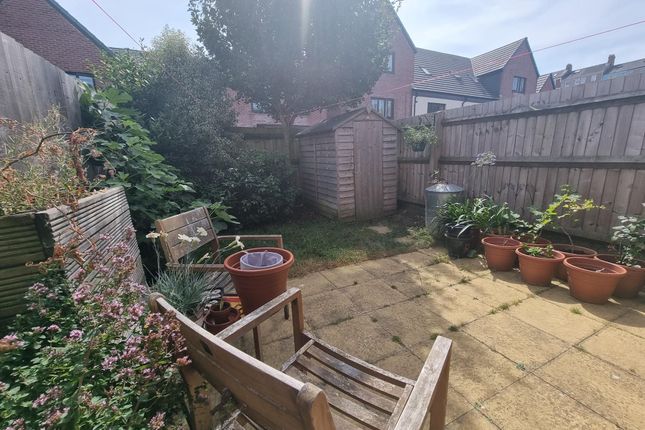 42 Ffordd Pentre, Barry photo 4