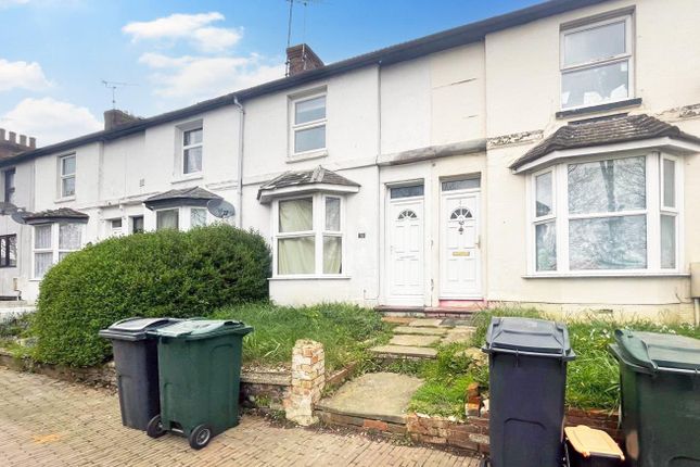 Terraced house to rent in Godinton Road, Ashford TN23
