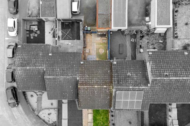 15, Mackenzie Way, Gravesend photo 2