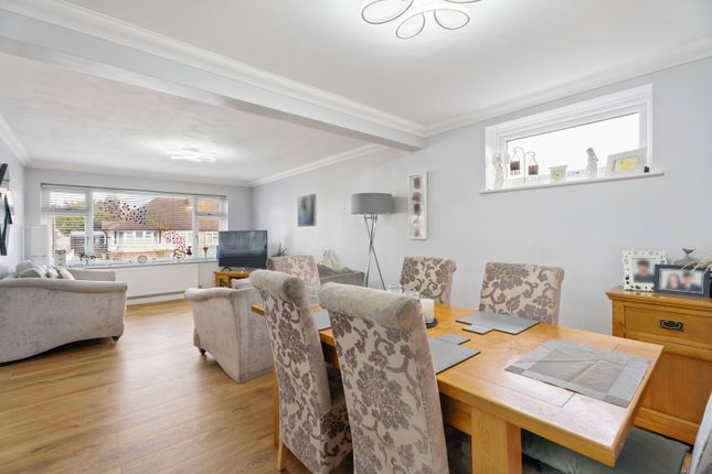 23, Howard Place, Dunstable photo 4