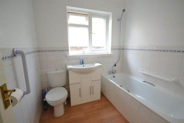 32, Sherborne Way, Rickmansworth photo 5