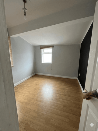 12 The Hayes, Lye, Stourbridge photo 3