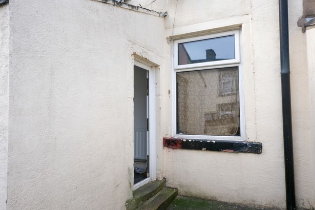 25, Barley Street, Padiham photo 4