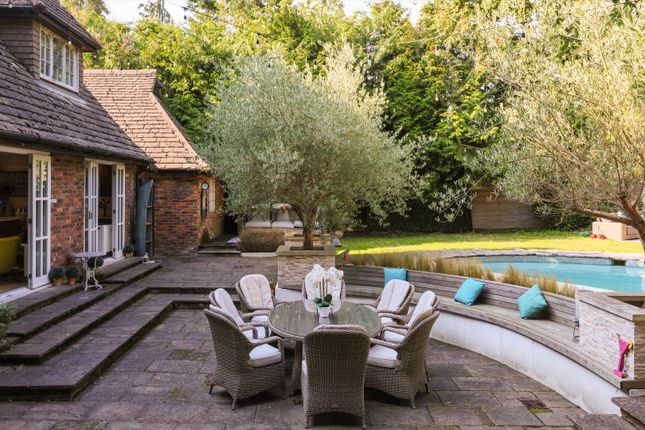 South Ridge, Weybridge photo 4