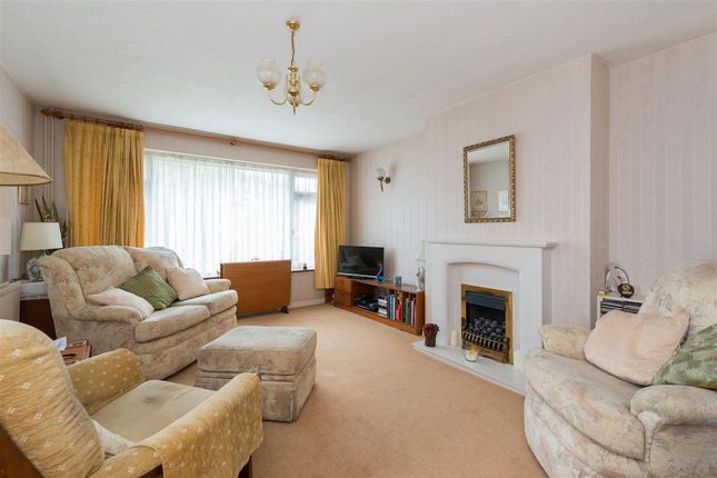 8, Cedar Road, Canterbury photo 2