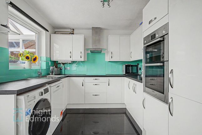 68 Longham Copse, Maidstone photo 3