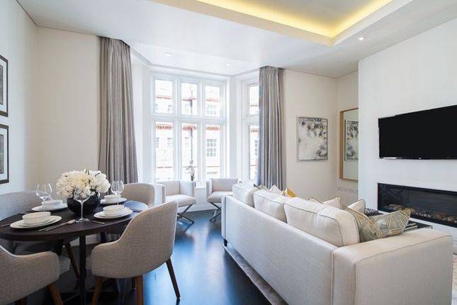 Flat 2.02, London photo 3