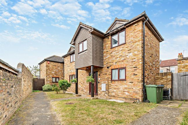 Thumbnail Detached house for sale in Malton Mews, London