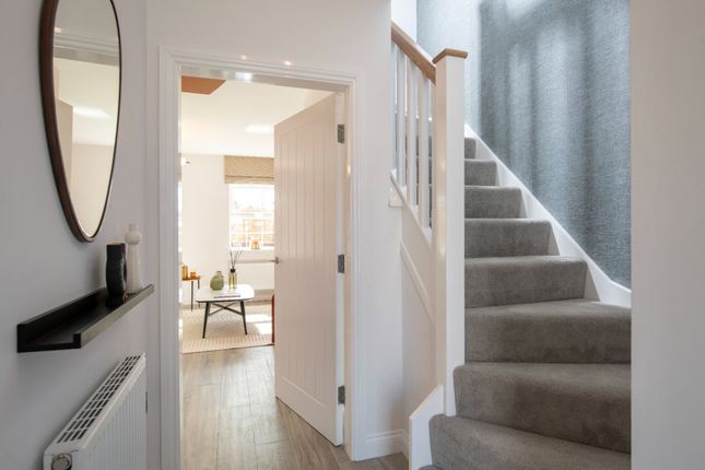 Plot 8, Laithe Avenue, Holmfirth photo 4