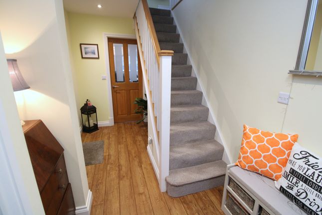 21, Glyn Avenue, Rhuddlan photo 3