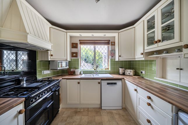 Theydon,, Colleyland, Rickmansworth photo 4